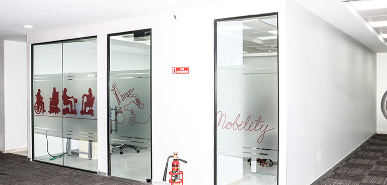 glass office partitions Pune